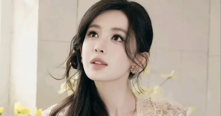 美女壁纸第5116期—古力娜扎