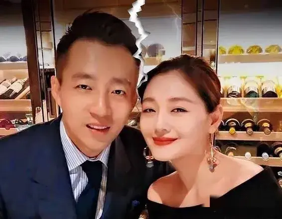 S家人拼命掩饰一个事实：大S跟汪小菲离婚后，徐家运势一再暴跌！