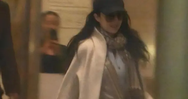 机关算尽太聪明，38岁刘亦菲真实处境暴露，为母亲糊涂买了单