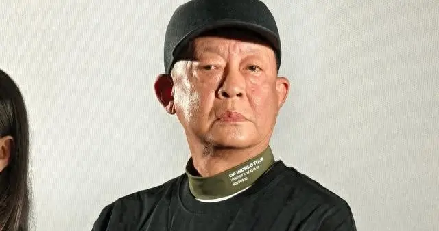 59岁王志文参加线下活动，整个人变化很大，身材发福，脸部浮肿