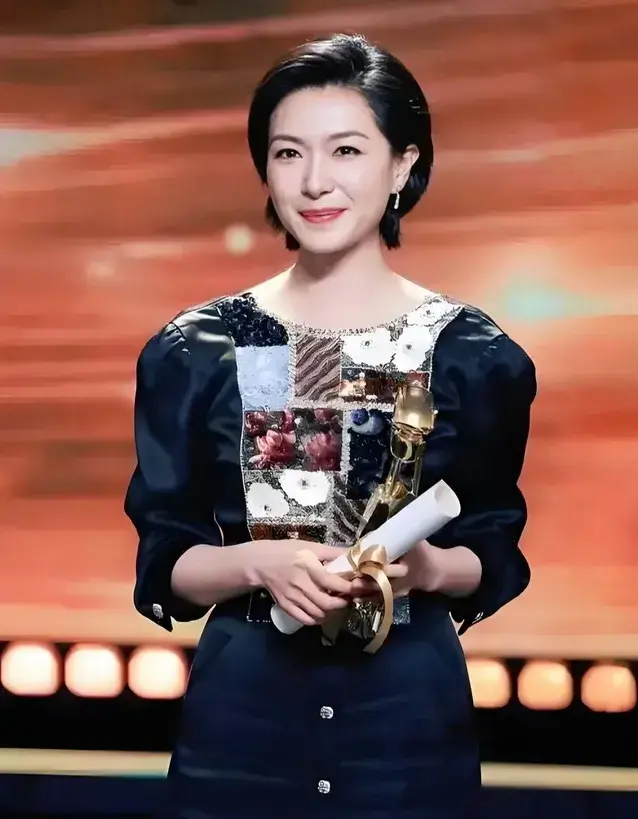 她是最干净的女演员，因七次拒绝导演要求被封杀，如今凭实力走红