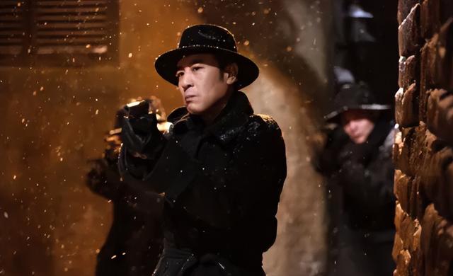 江苏卫视首播！秦昊、刘奕君、刘威领衔，终于有熬夜追的谍战剧了