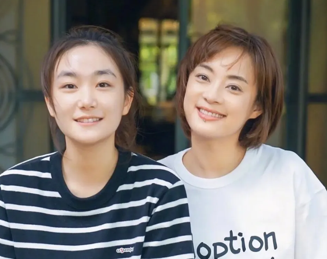 孙俪|孙俪为捧妹妹费尽心思！登上奢牌官网被骂苦瓜脸，其妹是小三所生