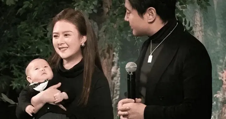 沈腾带老婆参加晚宴！王琦暴瘦出尖下巴但斑秃，笑容甜美不输马丽