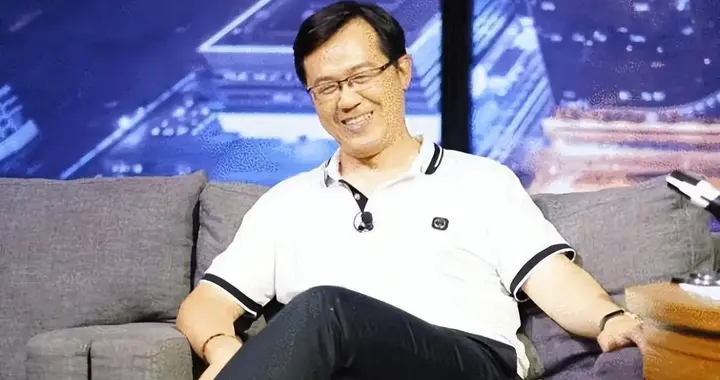 揭晓陈晓离婚内幕9个月，卓伟爆离婚瓜：夫妻反目2年，男方学历高