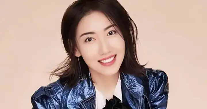 高露：低调藏锋芒，演技绘众生！