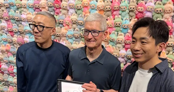 蘋果CEO庫克現身上海：與LABUBU之父合影
