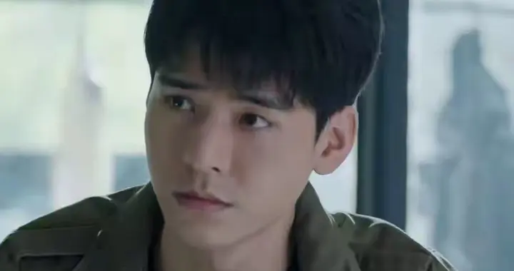 片酬不少拿，却演啥毁啥！这3位“戏混子”男星，演戏看着太别扭