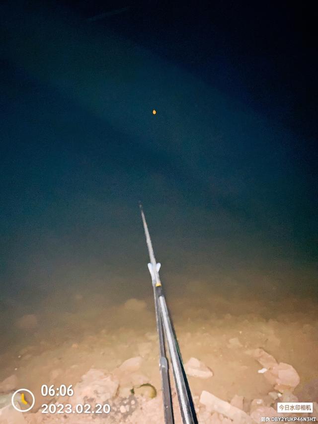 夕阳红|战斗到深夜，升钟湖的鲫鱼依旧给力。