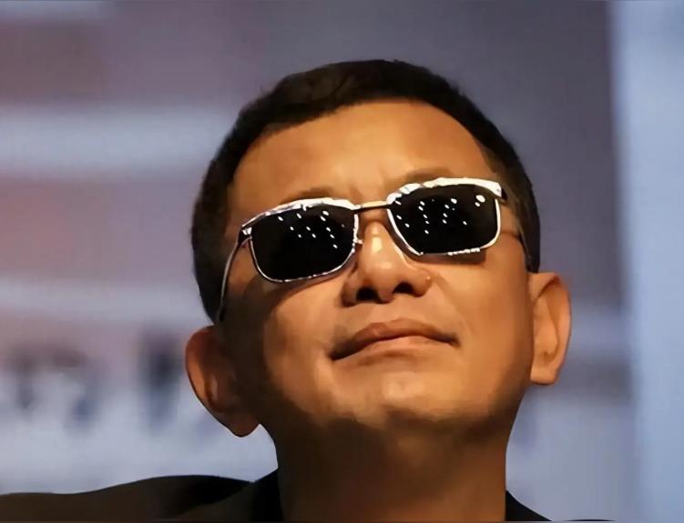 拔出萝卜带出泥！王家卫事件牵连众多，金靖也遭殃，事件发酵升级