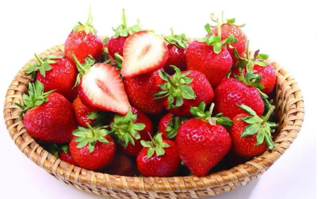 春天女人想皮肤好，这6种食物要常吃，补充营养，肌肤水嫩显年轻