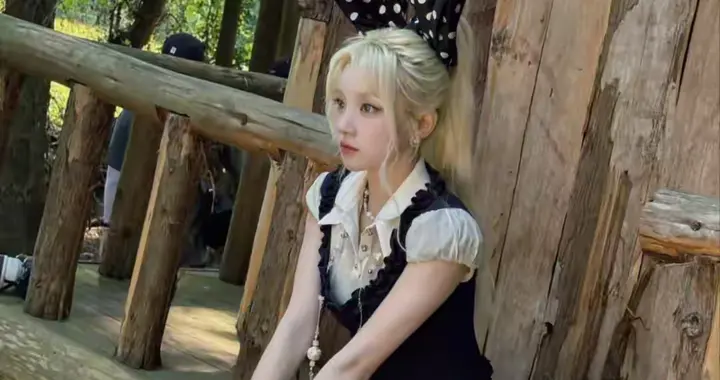 宋雨琦可爱小兔子，白皙温润，从头美到脚丫子