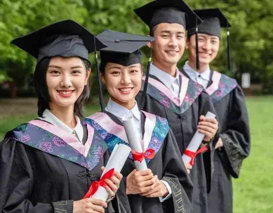 从选调生不满嘉峪关看“考公热”