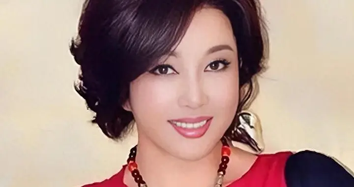 强行扮嫩、凌晨去世、私生活混乱8个男友，刘晓庆的传闻是真的吗