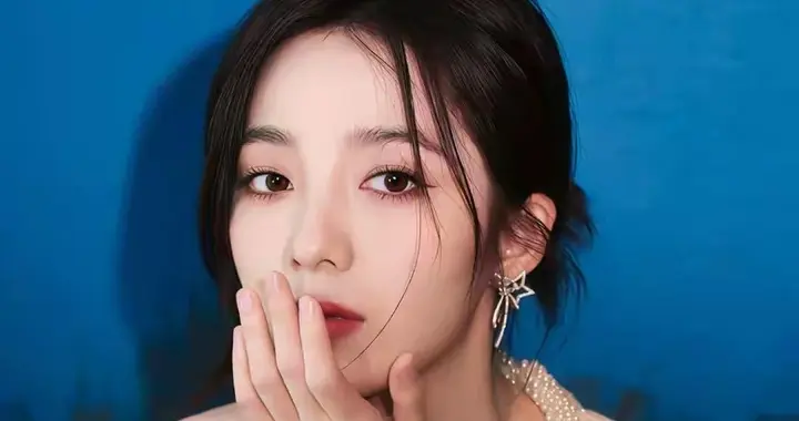 张婧仪绝美写真
