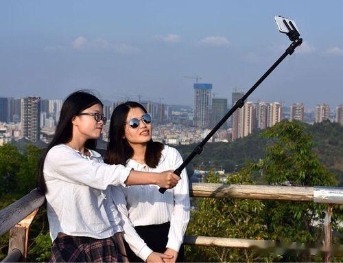 东北女网红去广东点了5道特色菜，怀疑被宰，评论区却一边倒