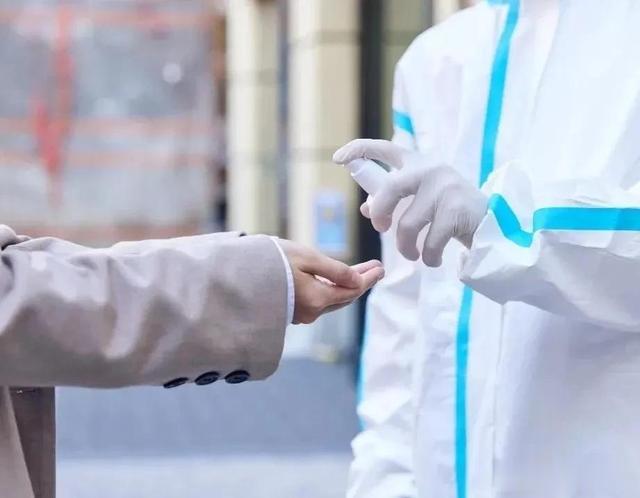 祸害我们三年的新冠病毒真的消失了？有几个现象，值得大家关注！