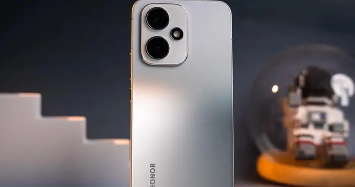 榮耀誕生“真香機”，7200mAh+512GB+金屬中框，跌至2229元