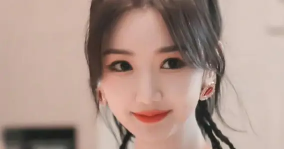 “出轨门”8年后，再次官宣喜讯的毛晓彤，是陈翔高攀不起的存在