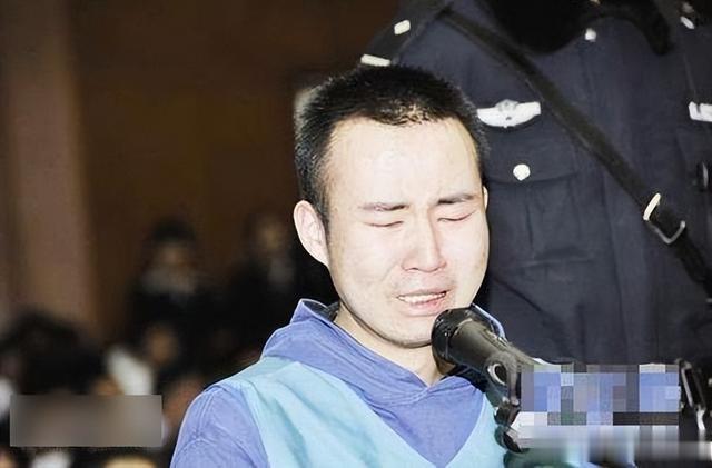 12年后回看药家鑫案：不救人反刺死伤者，农村人的命这么不值钱吗
