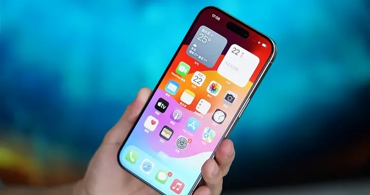 苹果CEO库克：将投资25亿美元扩大康宁玻璃工厂