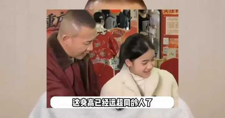 聂远带老婆女儿给品牌站台，11岁聂子一长相大气，身高已...