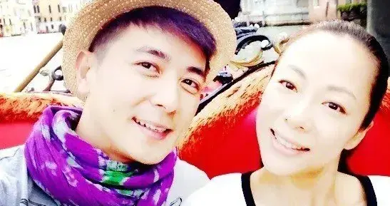 雪上加霜，黄慧颐再爆料，保剑锋曾偷她的香水送现任，评论区沦陷