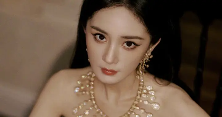 美女壁纸第4614期—杨幂