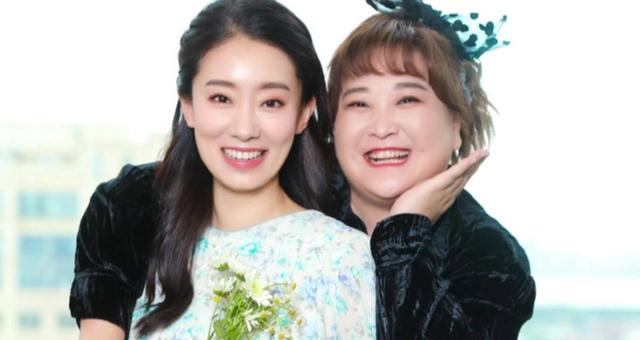 从爆红到被“打回原形”，张小斐为自己的选择付出了代价