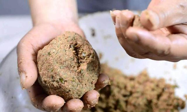 饵料|初夏野钓三款自制饵料和窝料推荐，比买的要强！