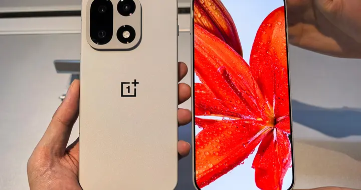 一加15三款顏色真機出爐！配第三代東方屏，10月27日Ace 6同步發布