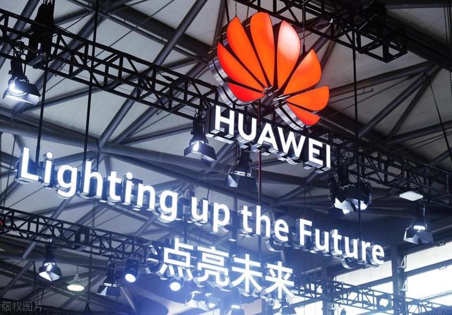 华为VS小米终极对决！撕开两大巨头本质区别，谁才是真正国货之光