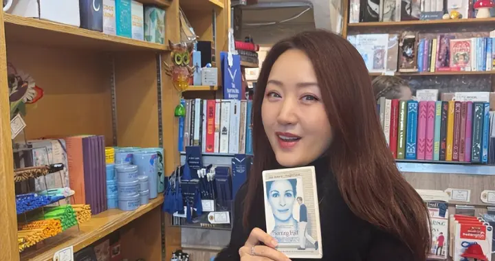 她被恩师力捧，走红后却对簿公堂16年不联系，如今在豪宅沉迷种菜