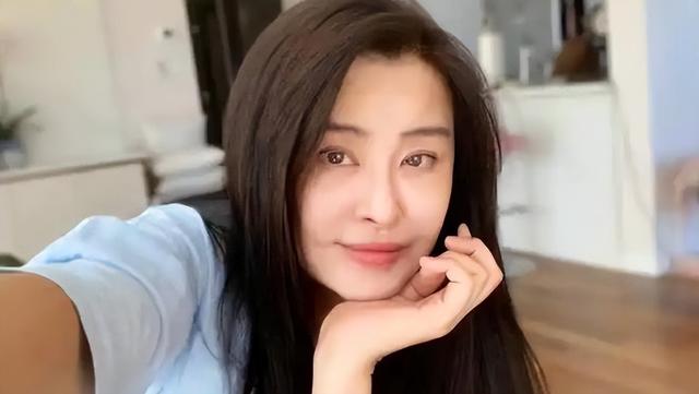 可惜！年过40依旧未婚的6位女星，再不嫁人都要成“黄脸婆”了！