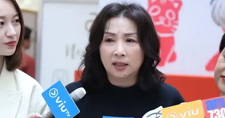 前TVB女星与儿子庆67岁生日,思想前卫做单亲母亲,独自照顾爱子