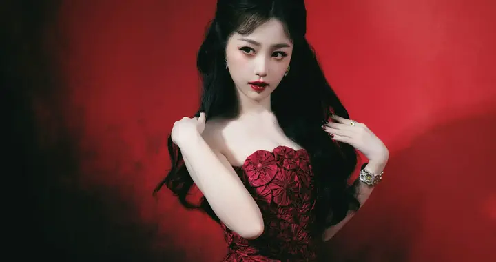 虞书欣美腿很白嫩