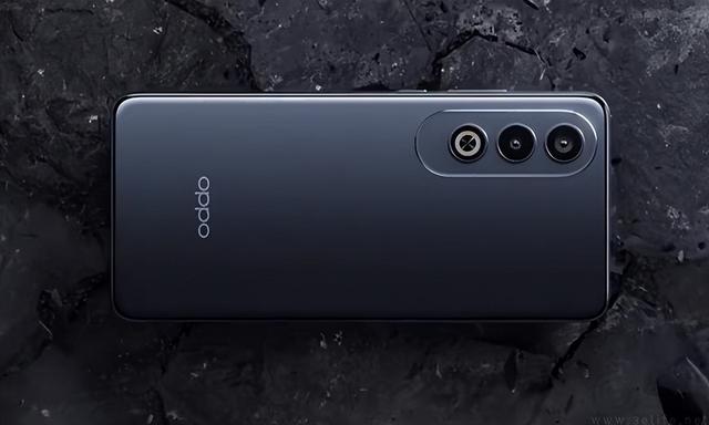 续航千里马、游戏小钢炮，OPPO K12 Plus官宣