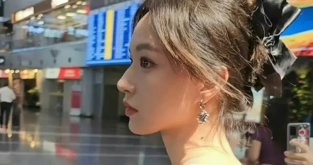 程潇｜这面部折叠度也太惊人了吧，如此建模的一张脸