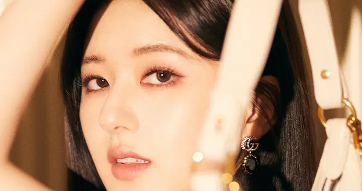 美女壁纸第5065期—赵露思