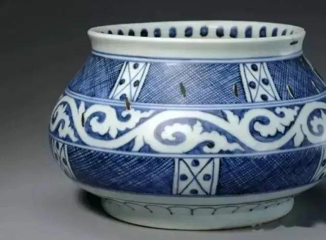 瓷器的伤残之美