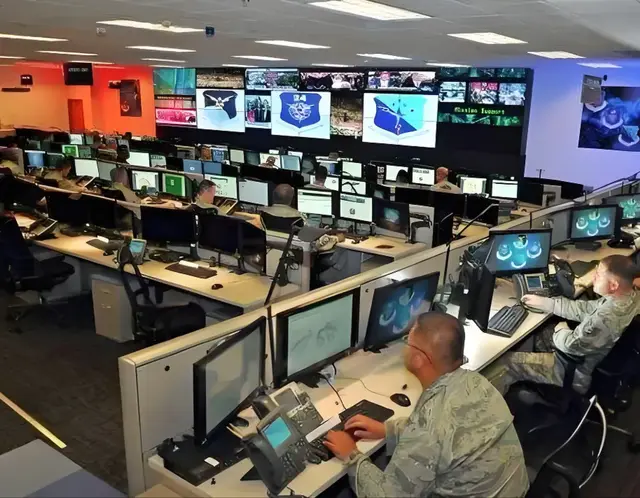 黎巴嫩电子产品大爆炸，最厉害的，其实是这些隐形的战略武器