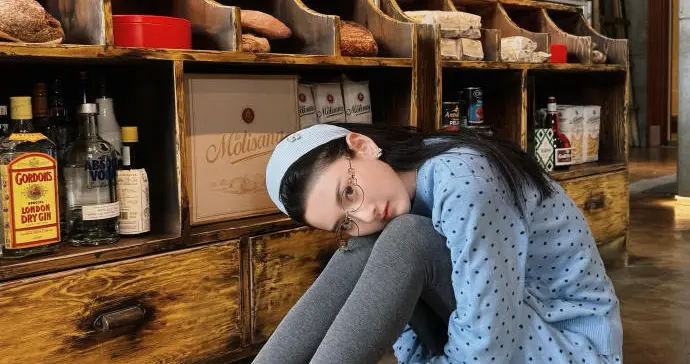 宋祖儿：甜妹脸配漫画腿，这反差感真的越看越上头