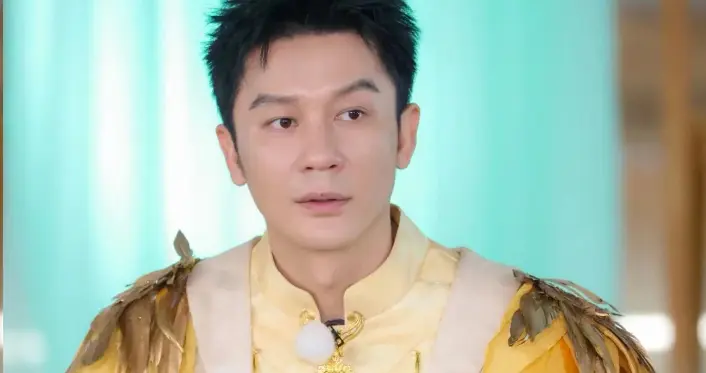 这个世界上我最搞不懂的就是李晨！快50了，还十年如一日常驻跑男