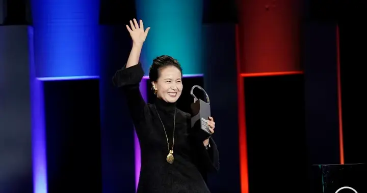 一个杀人犯，也成影后了......