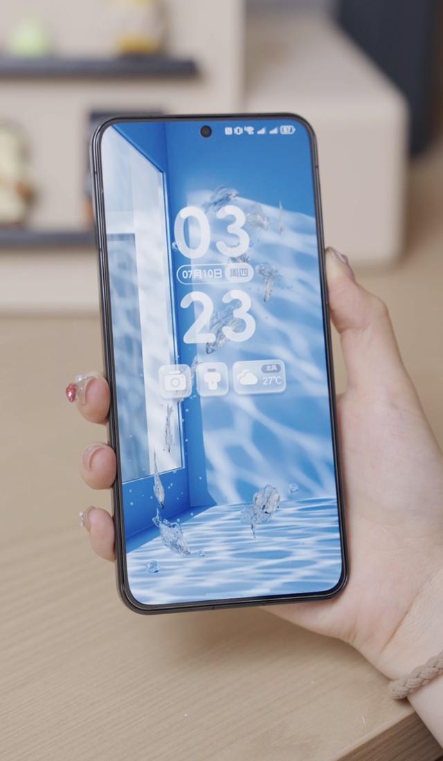 赛博降温的正确打开方式，鸿蒙5清凉主题随便换！