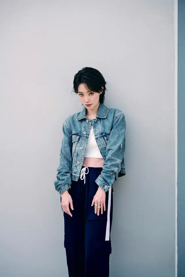 张小斐短发牛仔酷美造型 ??? 又飒又酷