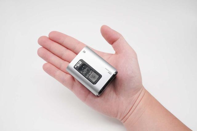 便携与性能兼得？红魔氘锋能量块mini65W充电器评测