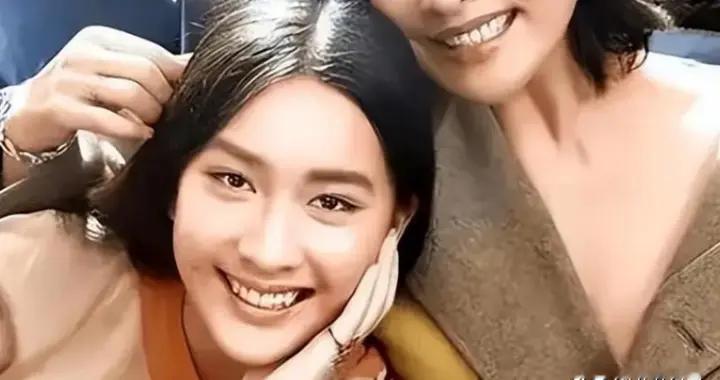 让春晚导演给全国观众道歉，入美国籍后却回国捞金，谁给她的底气