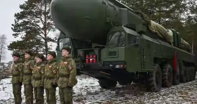 俄军10马赫“核霰弹枪”突袭利沃夫！乌克兰跪了，欧洲慌不慌？