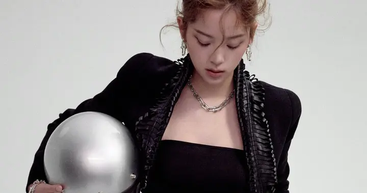 欧阳娜娜费加罗写真